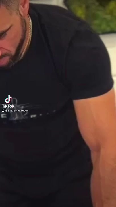 The Revive Room - Massage