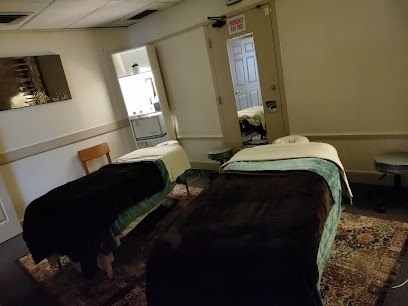 Helping Hands Massage & Aromatherapy