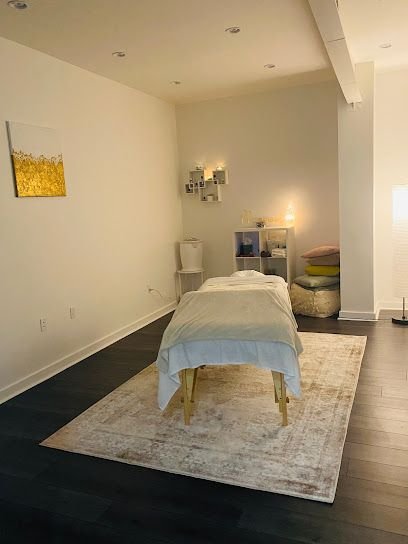 Minimoon Massage Studio