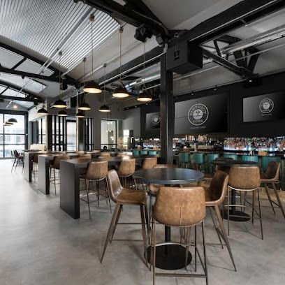 District Fore Social