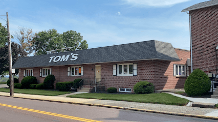 Tom's Bar & Grille