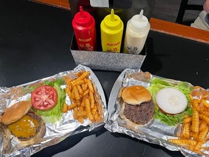 732 Bar & Grill